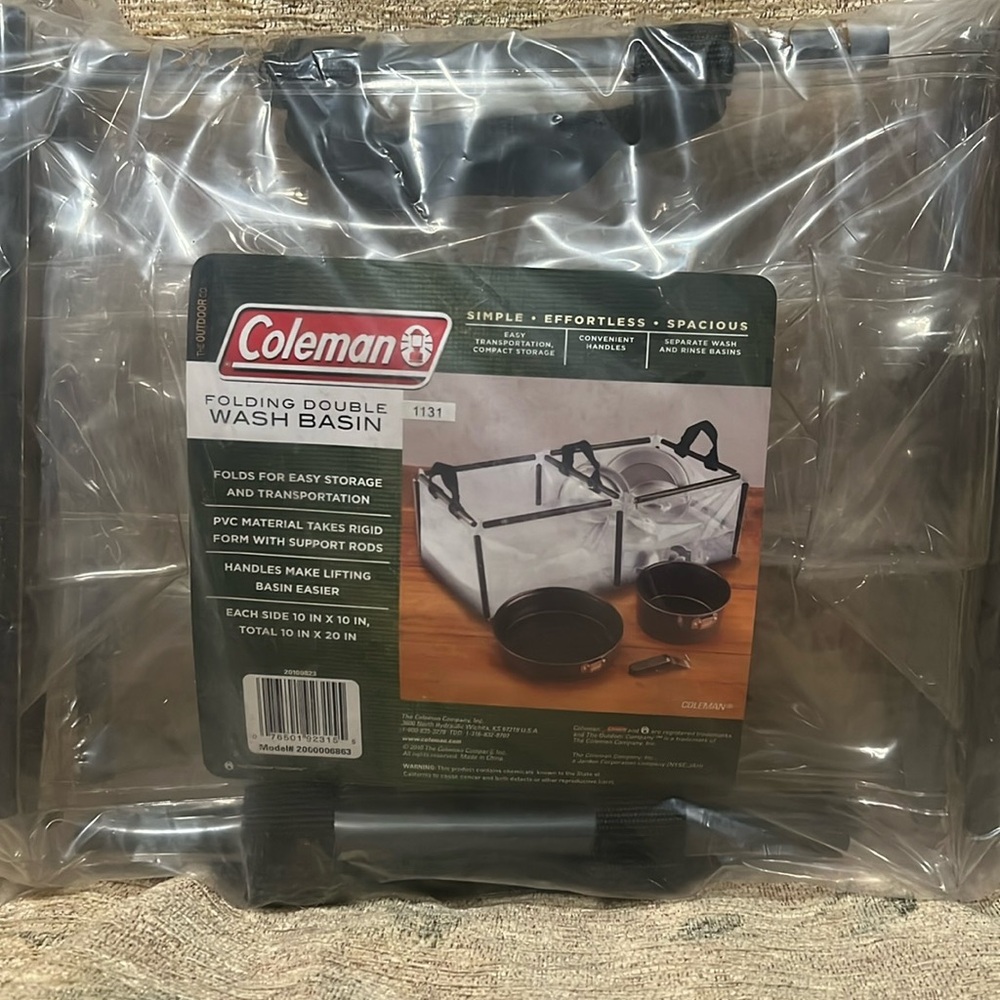 New Coleman folding double wash basin.